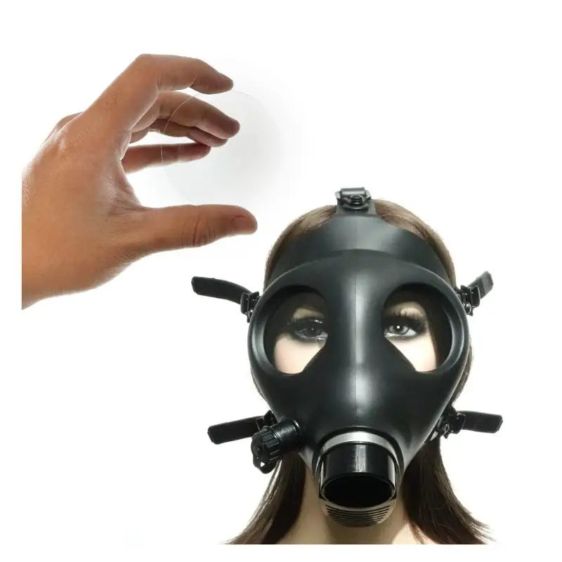 Un Masque À Gaz Militaire Noir Pour La Protection Banque D'Images et Photos  Libres De Droits. Image 27291051