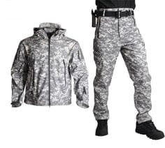 Comment porter une tenue militaire ?