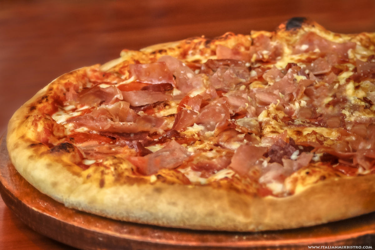 Pizza Carnes Frías – ItalianMix Bistro