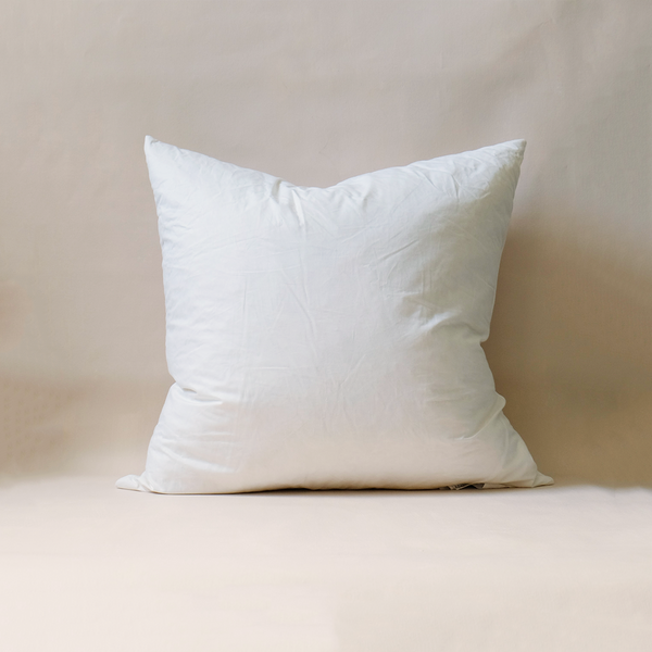 https://cdn.shopify.com/s/files/1/0258/1702/2573/products/Square-Pillow-Insert_600x600.png?v=1659813259