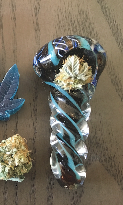 Coolest Weed Bowls: We Reviewed The Best Weed Bowls - HØJ