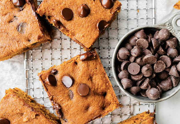 pumpkin bars with chocolate chips