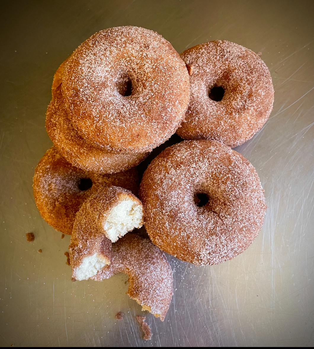 APPLE CIDER DONUTS (6-PACK)