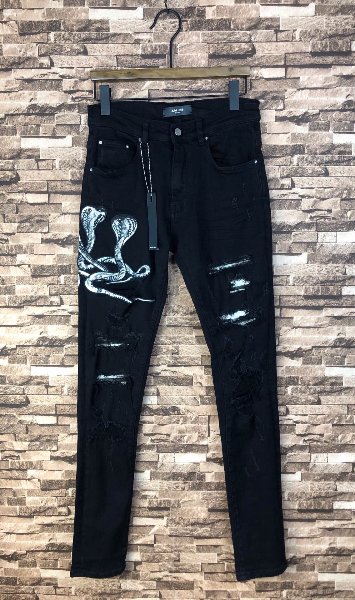 amiri destroyed jeans