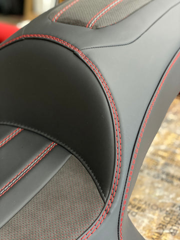 Victory magnum seat custom leather seats