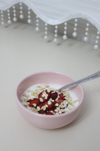 Bowl of cereal with fruit