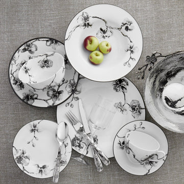 https://cdn.shopify.com/s/files/1/0258/3461/8940/products/michael-aram-black-orchid-dinnerware-148809_360x.jpg?v=1617650725