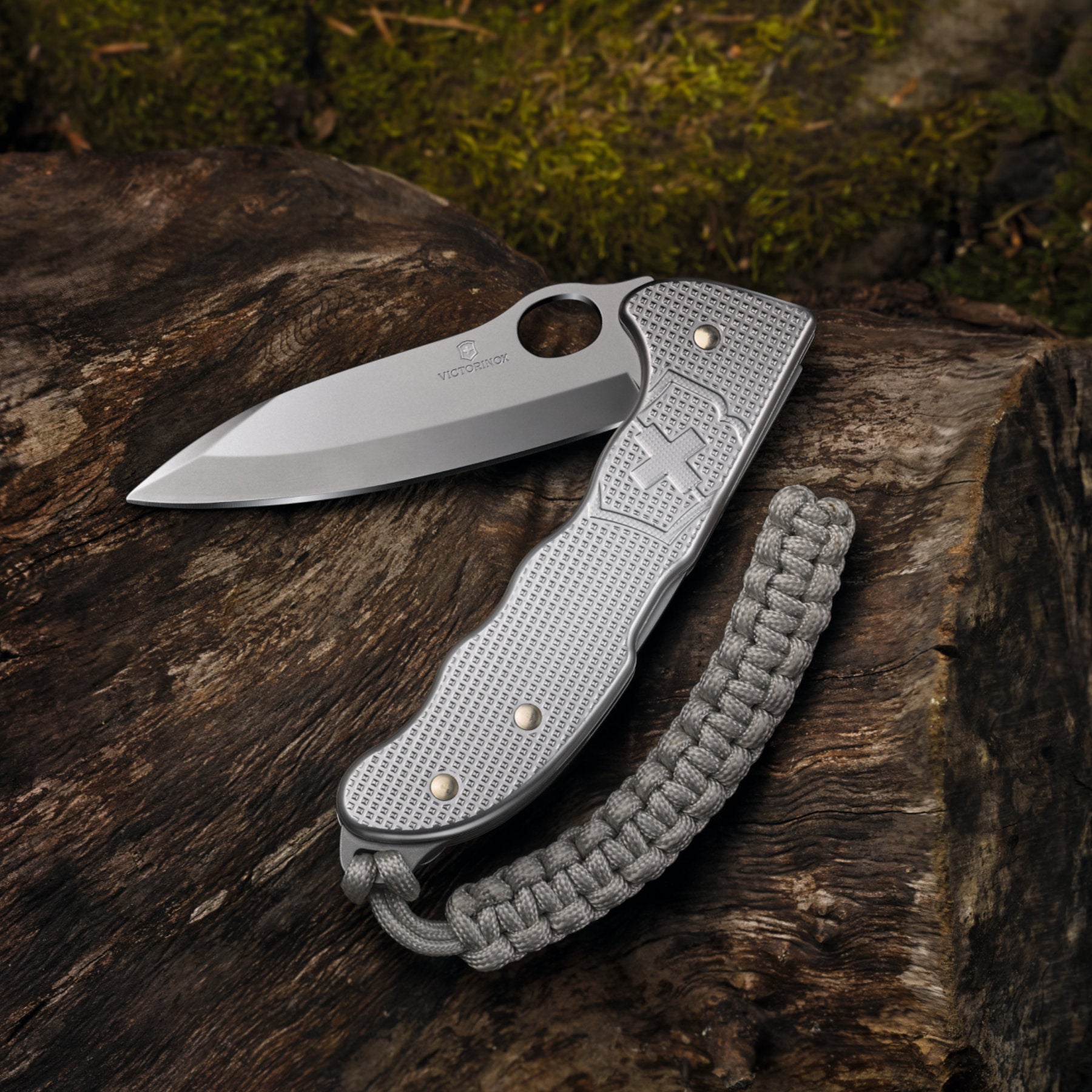 swiss hunting knife