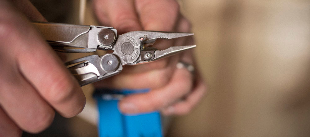 Leatherman Wave Plus Wire Cutters in Action