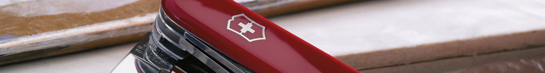 What Types of Knives Does Victorinox Sell?