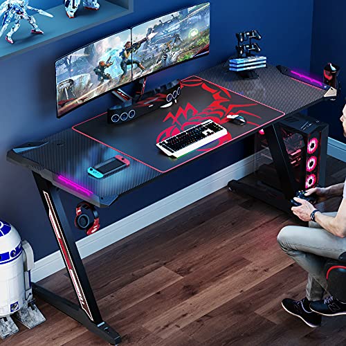 black eureka z60 ergonomic gaming desk with rgb leds