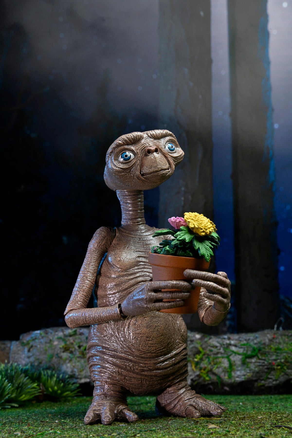 NECA - E.T. 40th Anniversary - Ultimate Dress Up E.T. 7