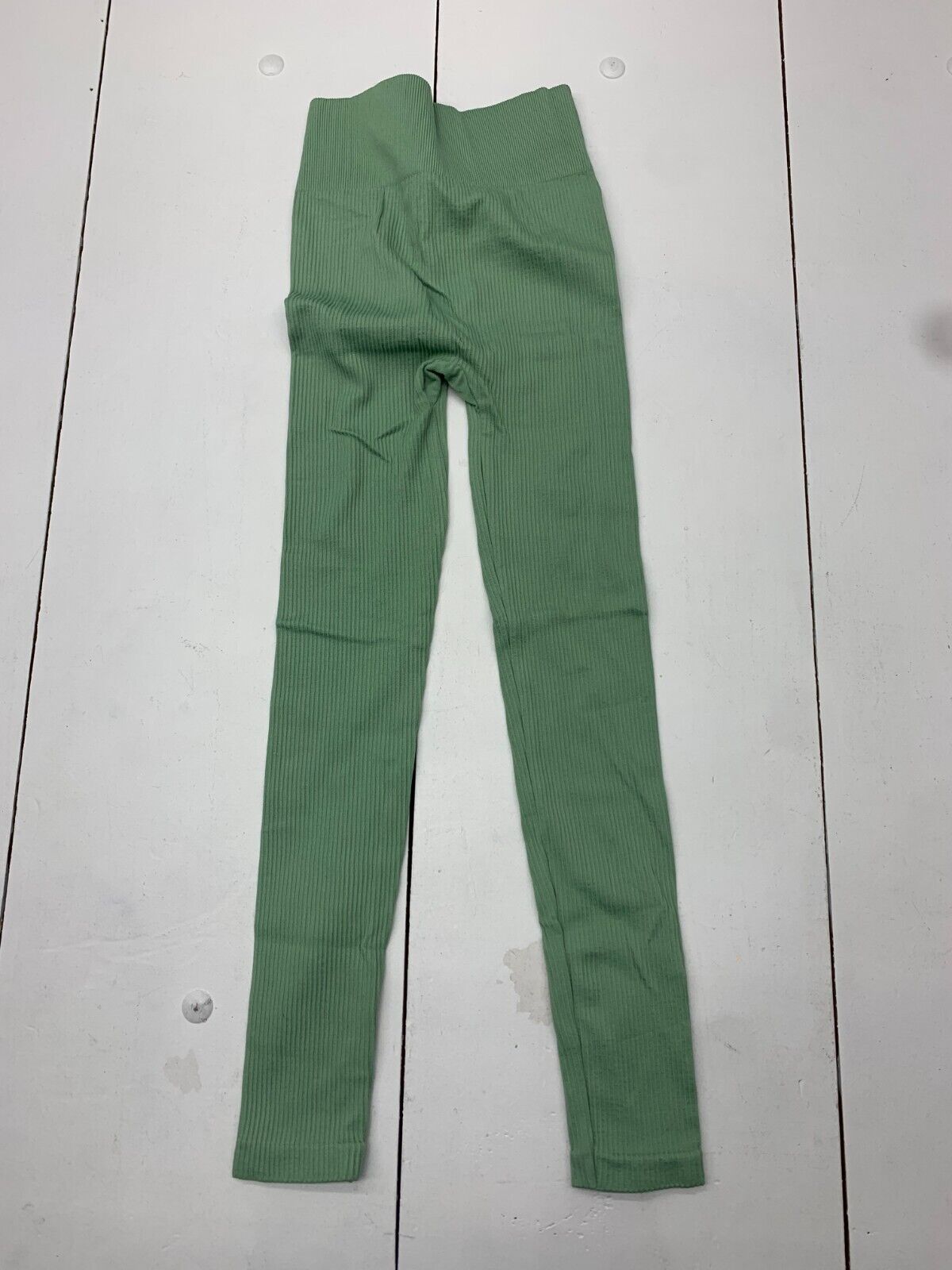 Womens Green Athletic Leggings Size Medium - beyond exchange