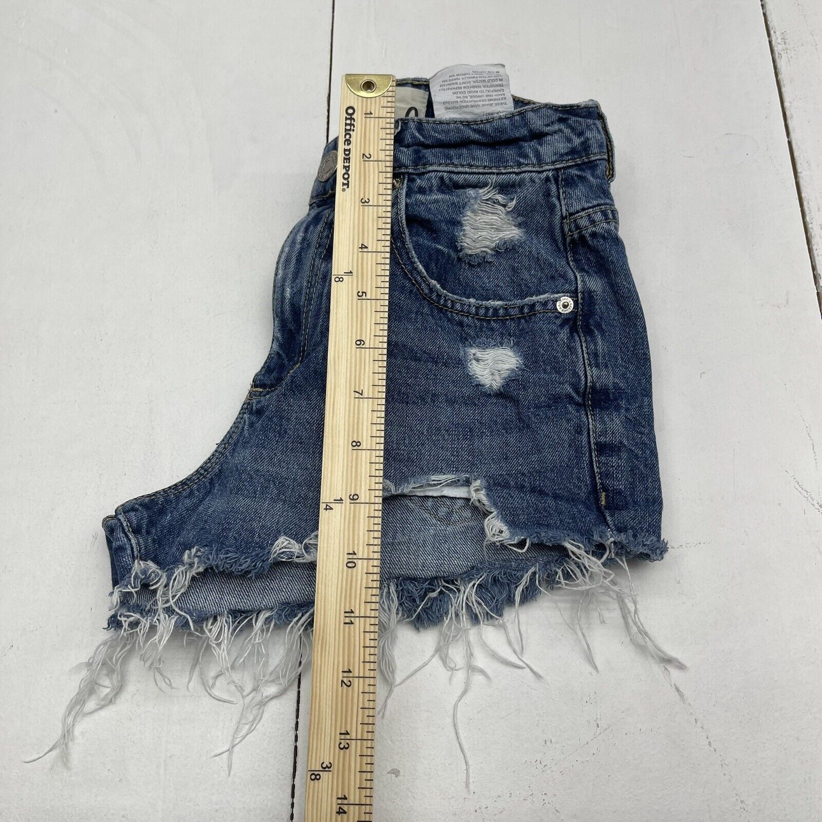 Garage Festival Distressed Denim Shorts Women's Size 0 - beyond exchange