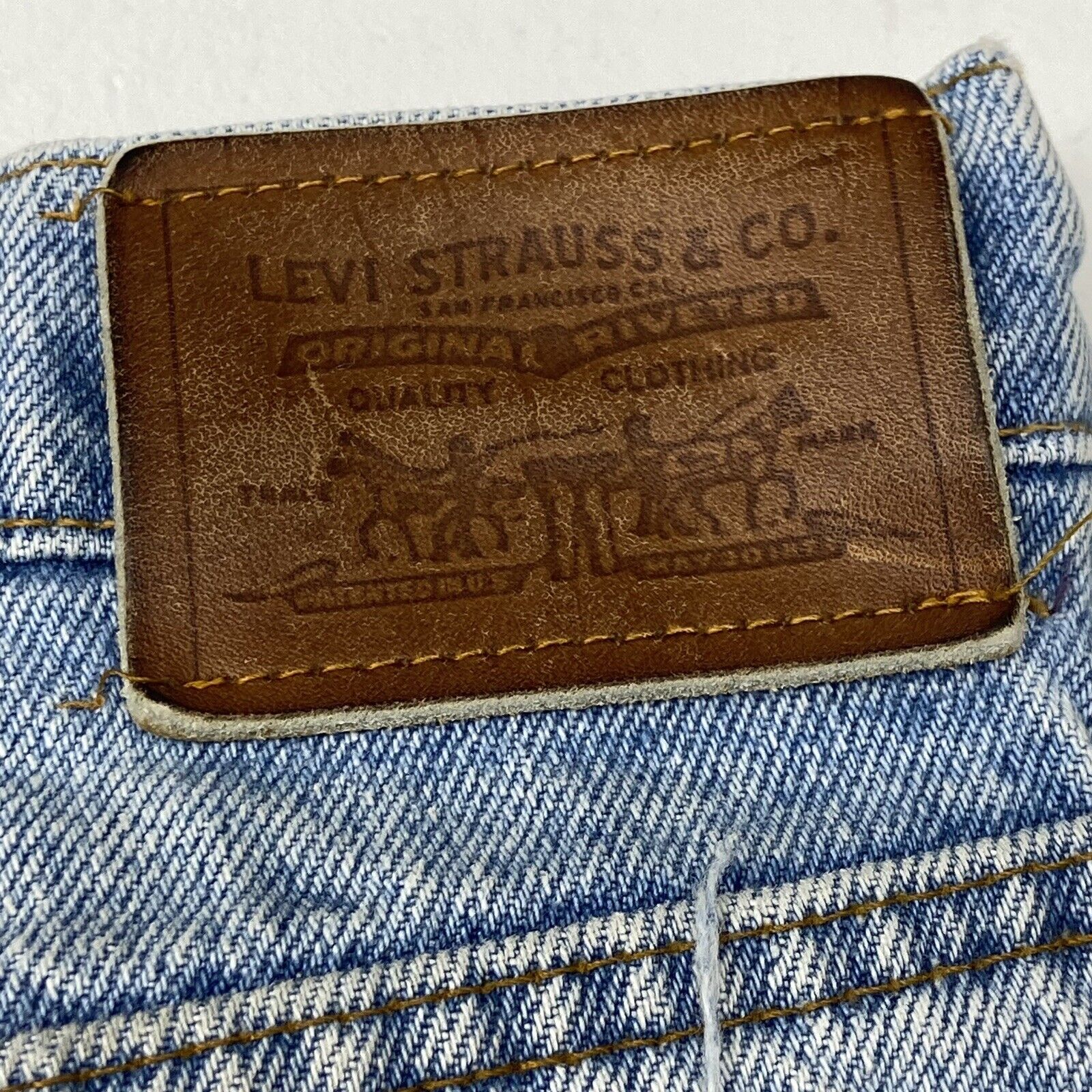 Vintage Levi's Blue Denim Jeans Leather Tag Men Size 42 X 32 Made In U -  beyond exchange