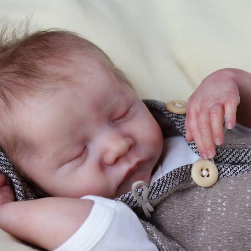 real lifelike newborn baby dolls