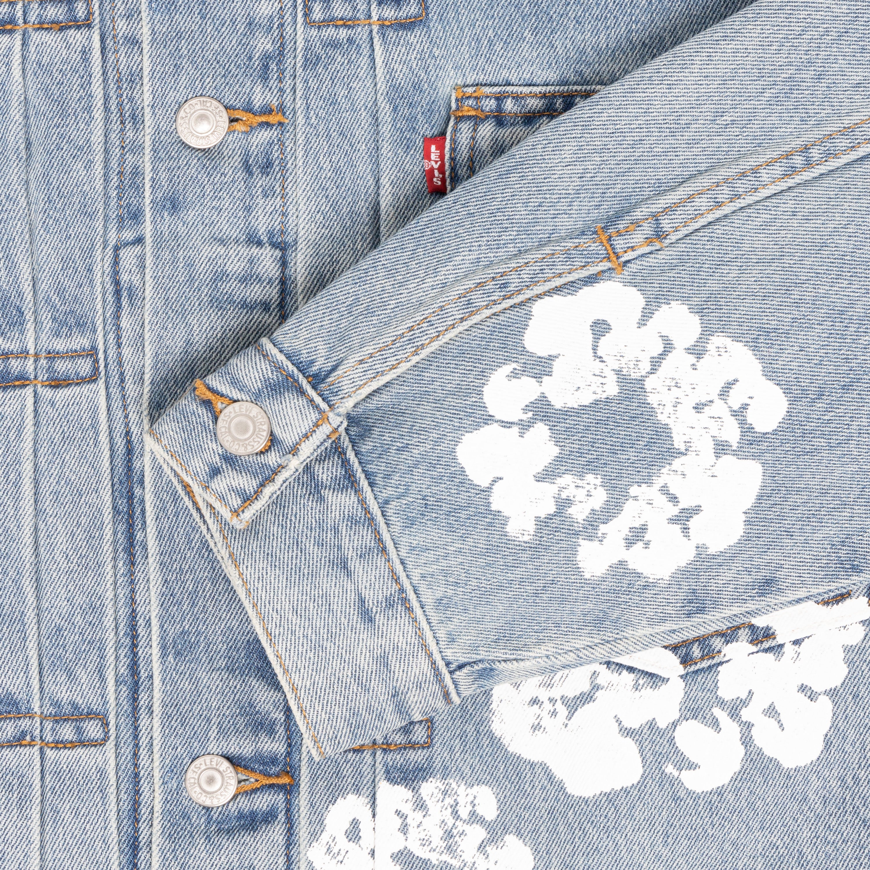 TYPE - 2 ALL OVER WREATH LIGHT WASH - Denim Tears