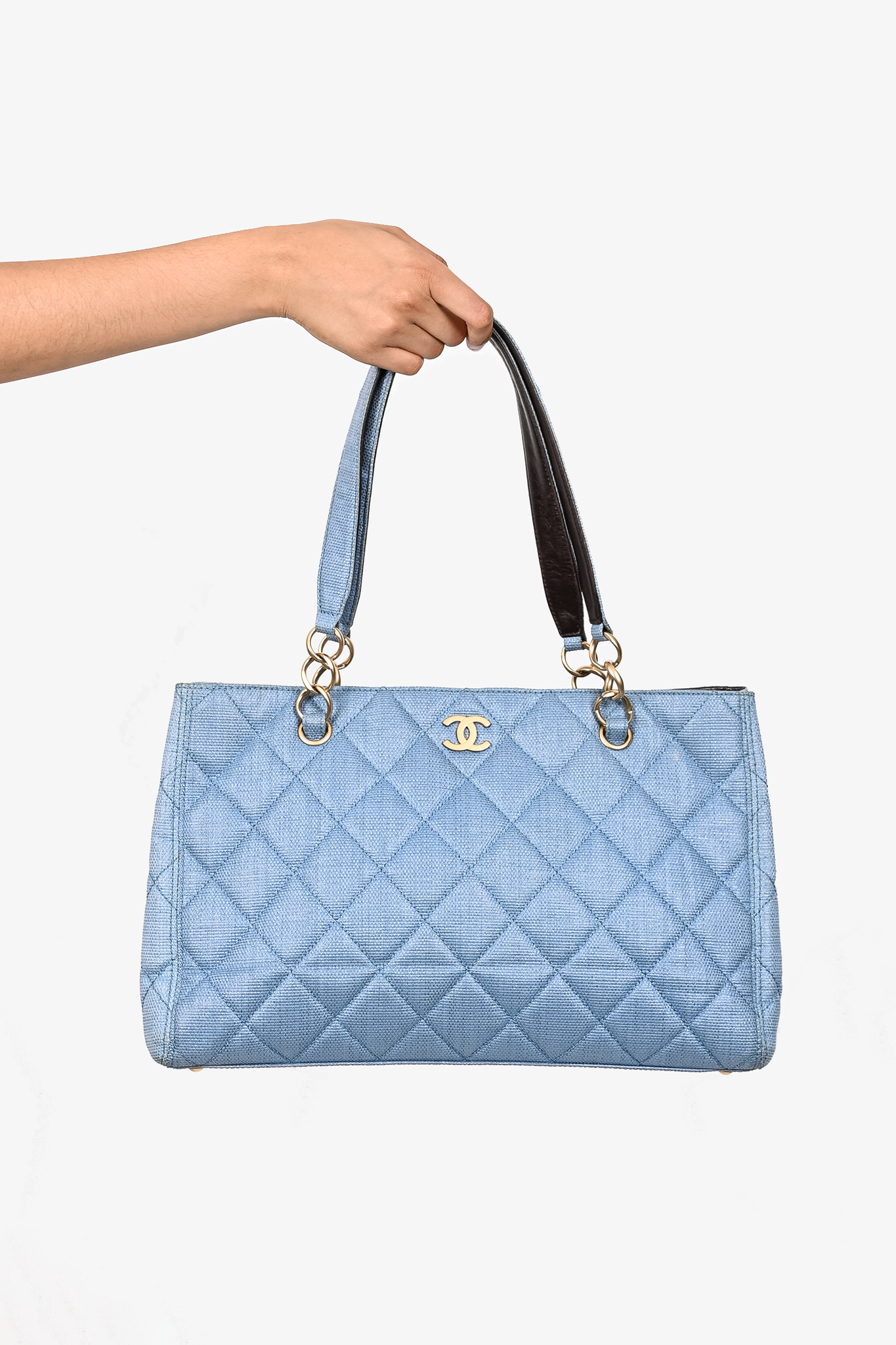 Chanel White/Navy Woven Raffia Medium Deauville Tote – Mine & Yours