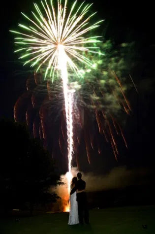 show de fuegos artificiales para Bodas y celebraciones