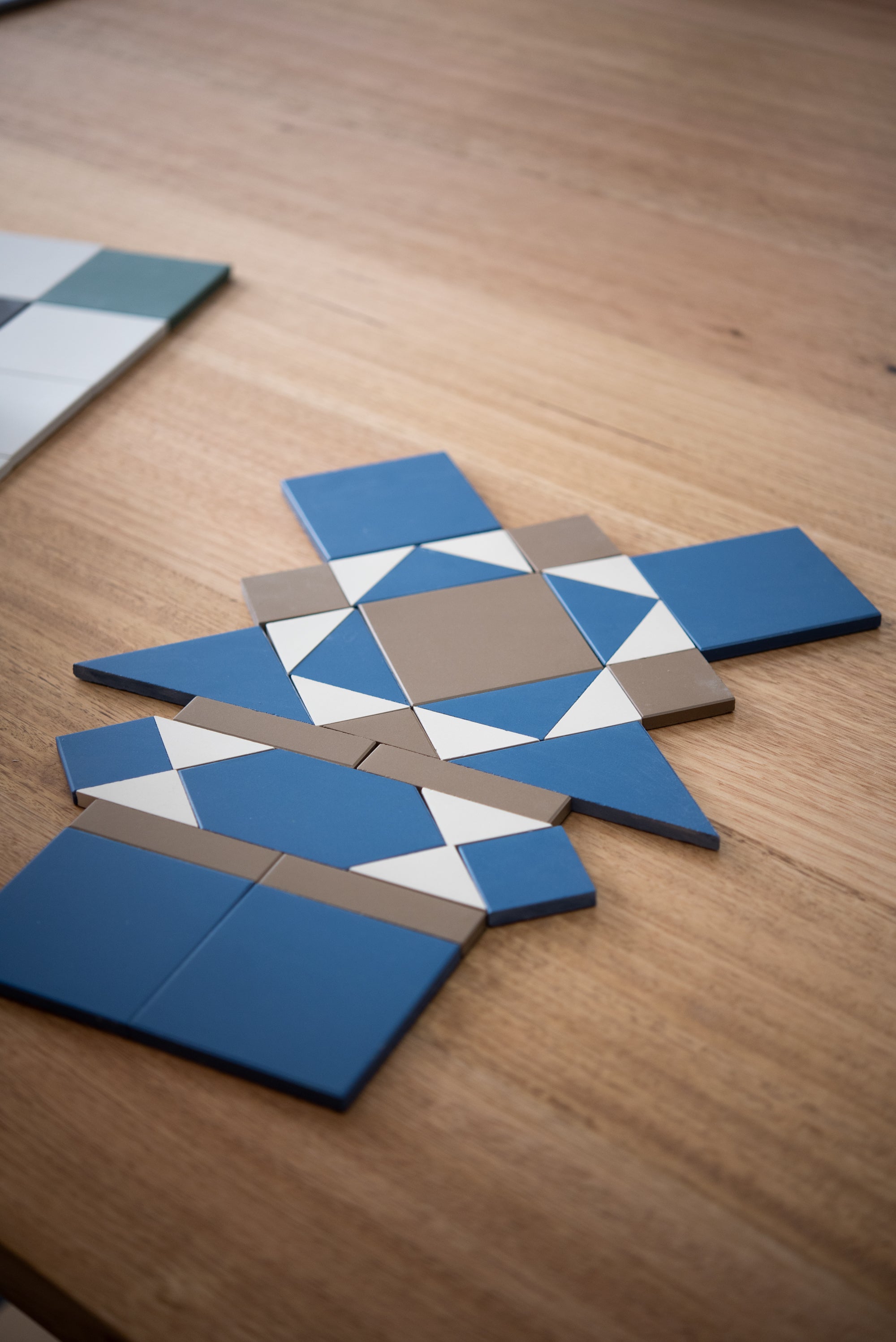 Tessellated pattern on Sydney play table