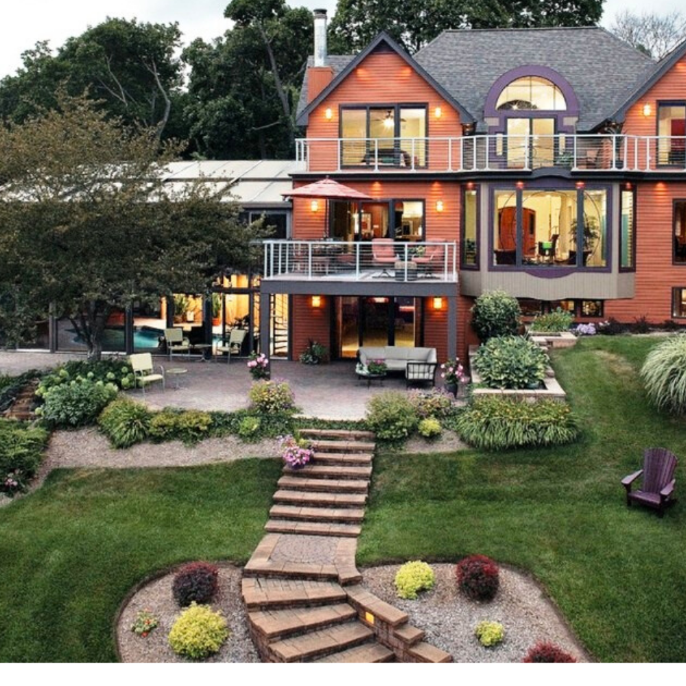 Ландшафт дома. Красивый дом с участком. Красивая дача. Большой красивый дом с садом. Двухэтажный особняк с садом.