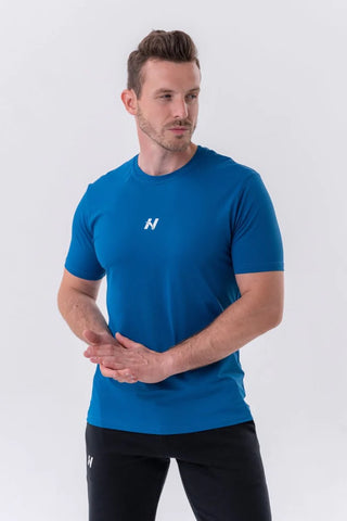 Nebbia Classic T-Shirt Reset