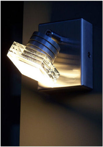 Element 69 adjustable wall light for lighting artwork