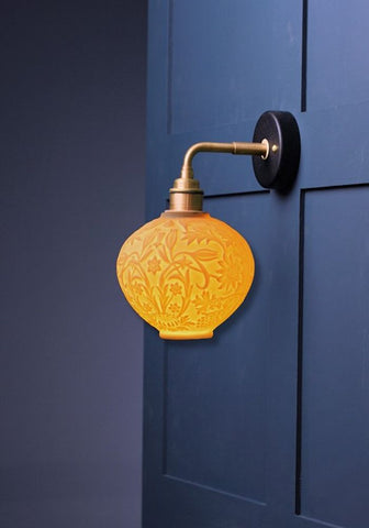 WILLIAM MORRIS CERAMIC WALL LIGHT 