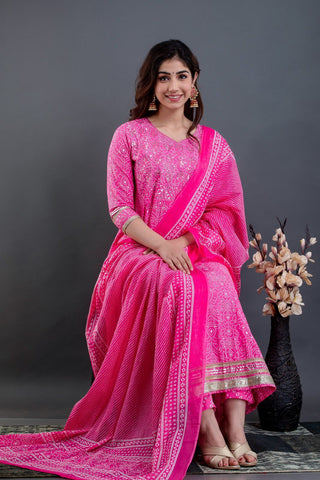 Women Pink  Red Blue and Pink  Kurta