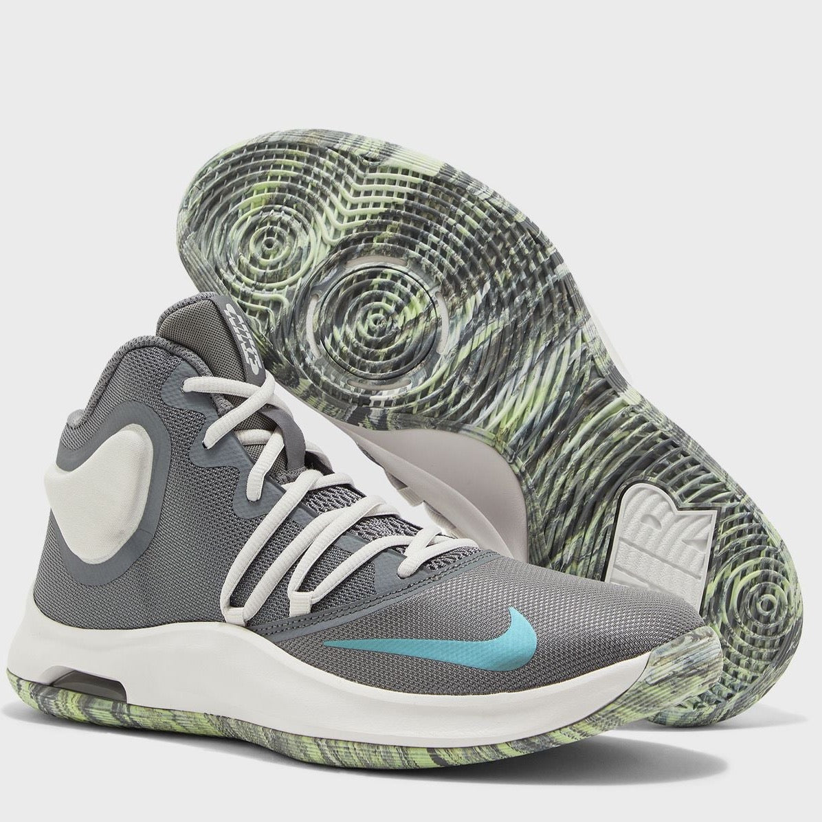 Entre aerolíneas capítulo Nike Air Versatile IV Basketball Shoes in Cool Grey — DiscoSports