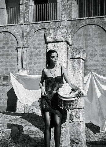 The essence of Dolce&Gabbana captured through Mariacarla Boscono