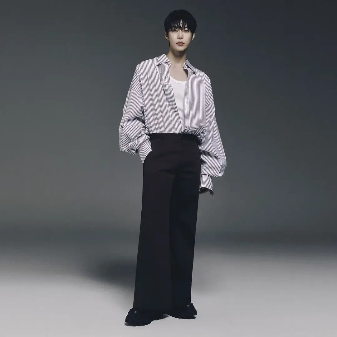 Doyoung vangt de tijdloze verfijning van Dolce & Gabbana in herenkleding