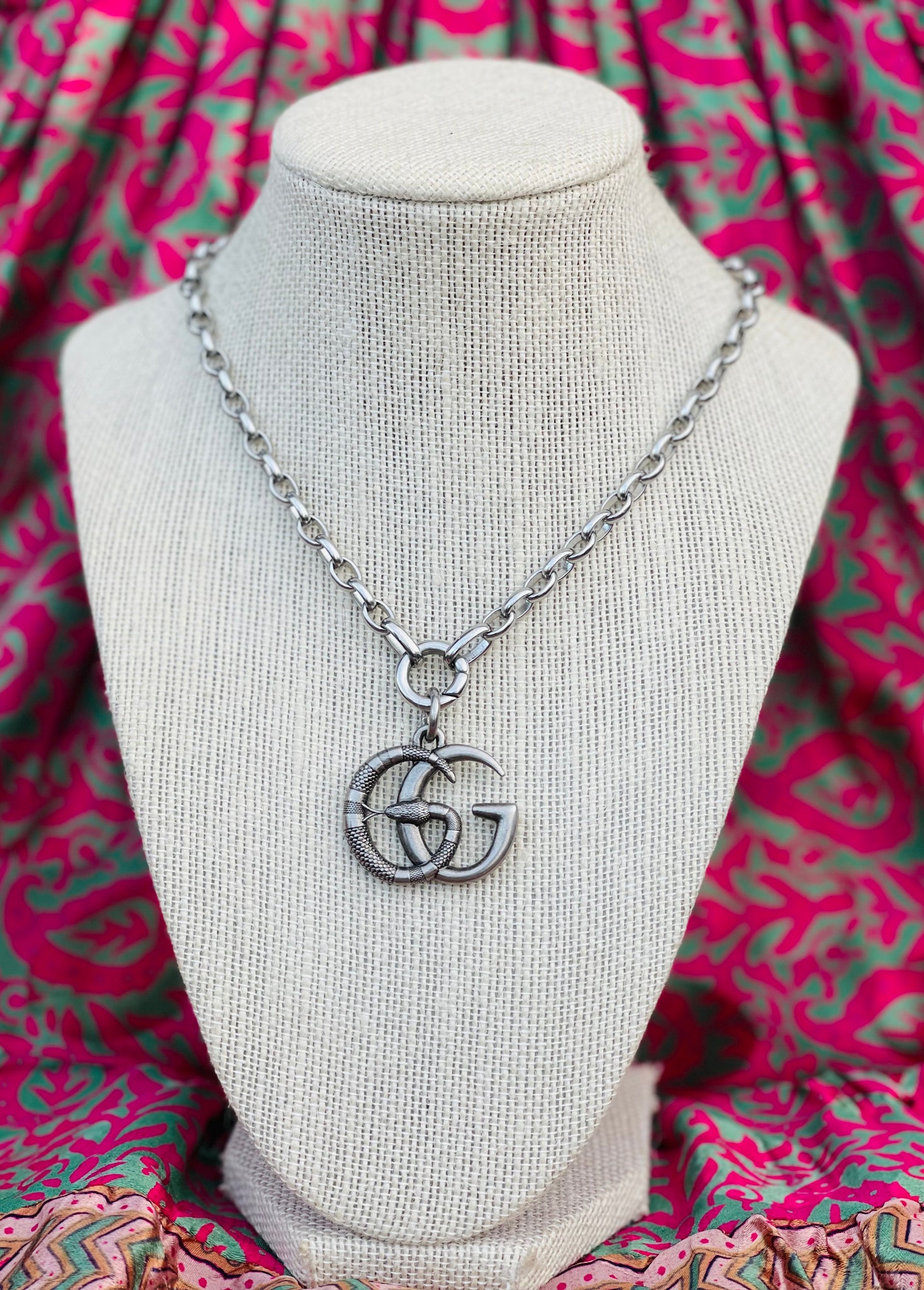 Very Rare Repurposed Gucci Snake Interlocking GG Silver Necklace –  DesignerJewelryCo