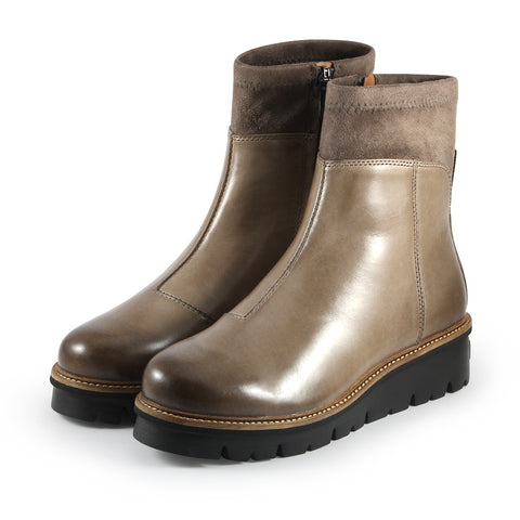 the chelsea boot