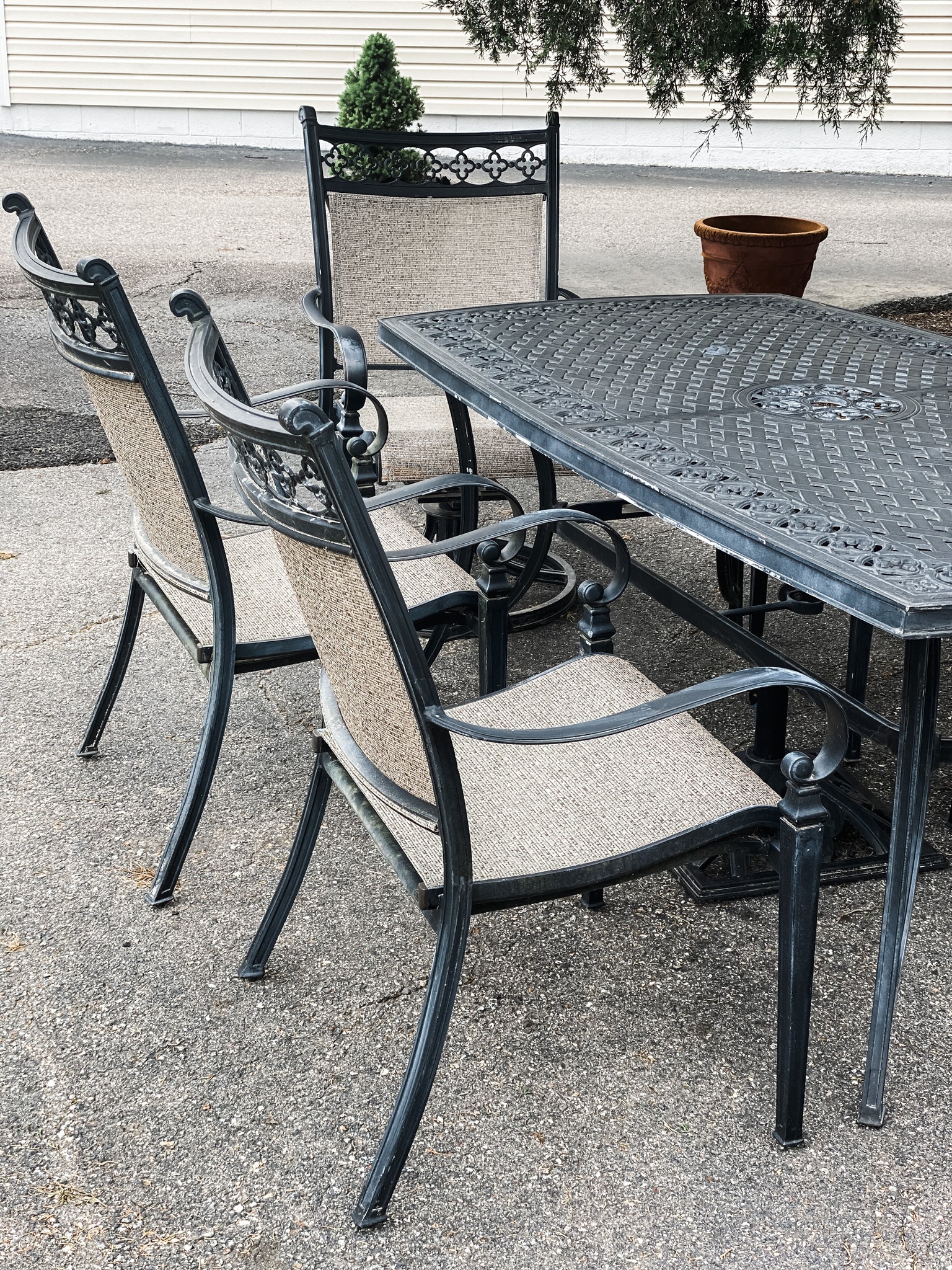 garden treasures patio table and chairs