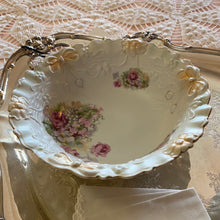 Load image into Gallery viewer, Vintage German Berry &amp; Serving Bowl (Set of 3)