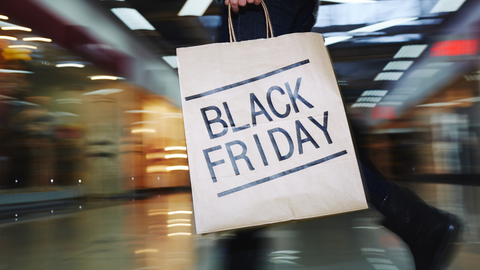 shopping con black friday in America