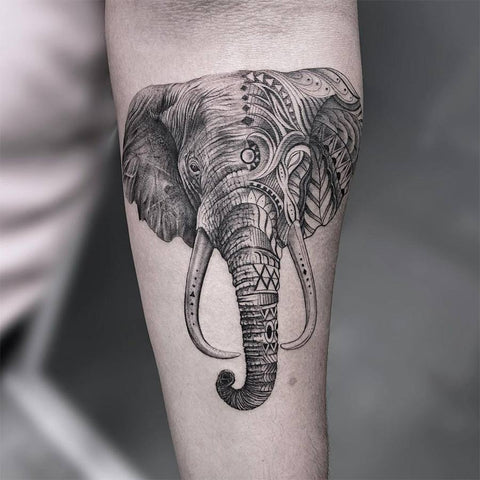 Elefanten-Tattoo