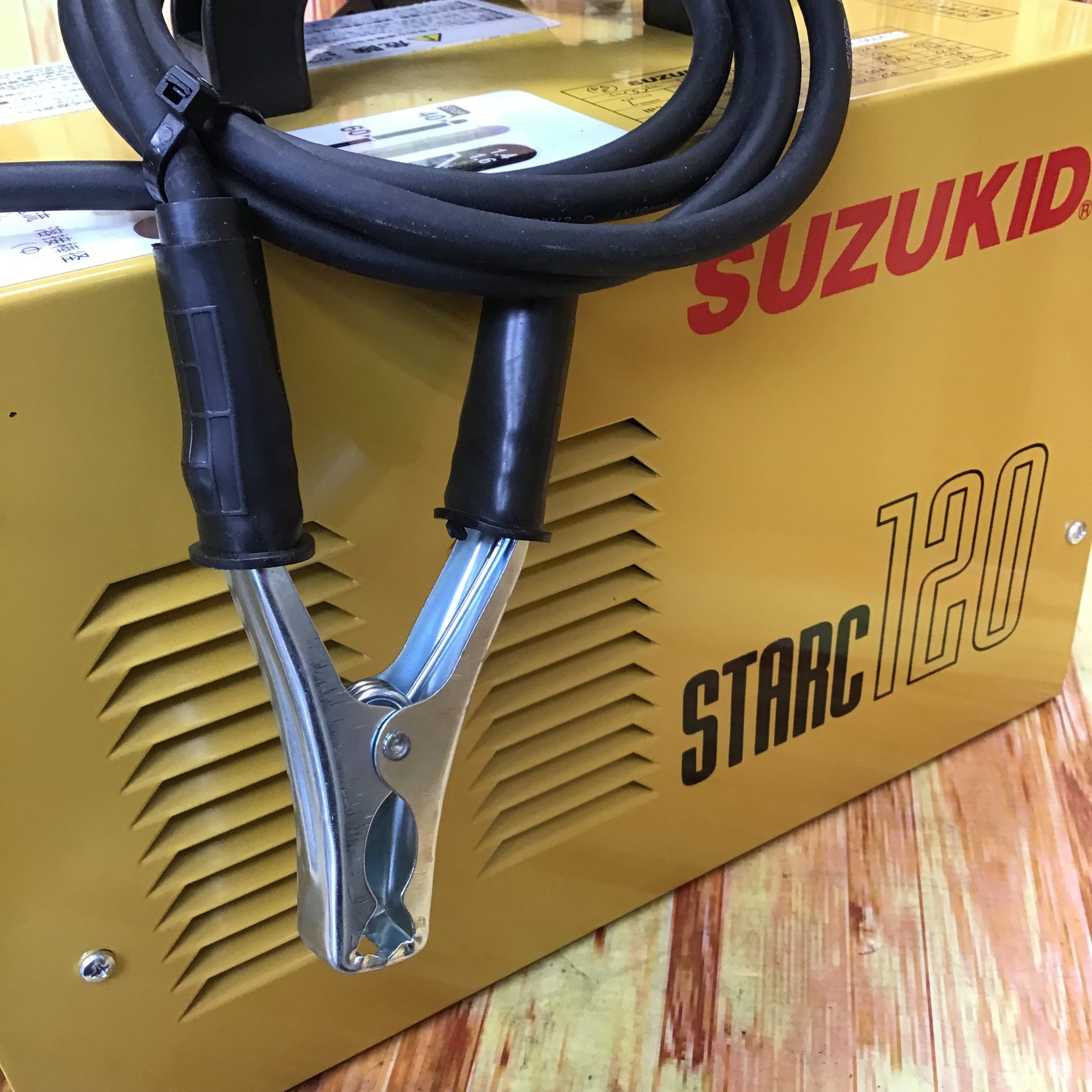 〇スズキッド(SUZUKID) 100V/200V兼用 交流アーク溶接機 STARC120 50Hz