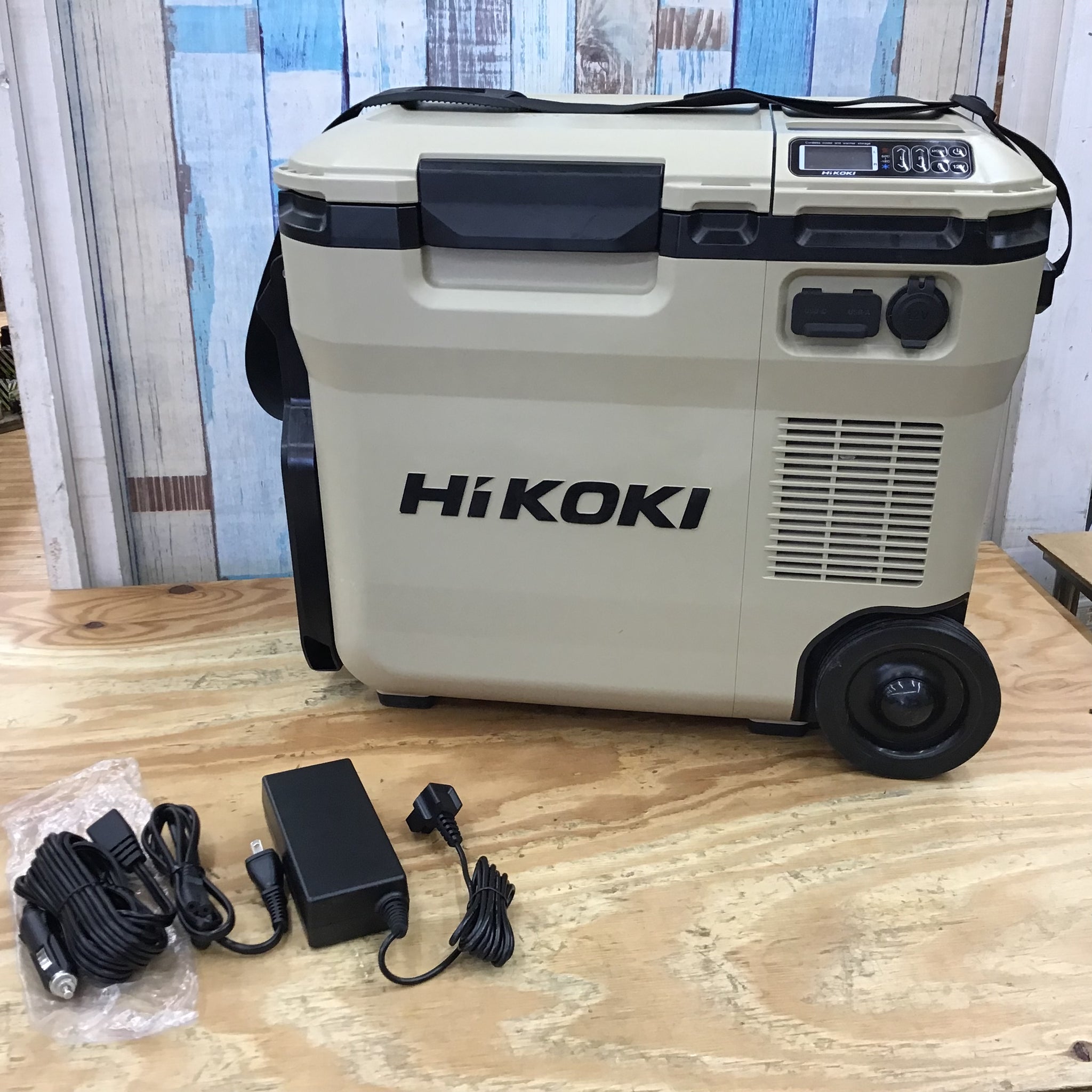 ハイコーキ 新品 冷温庫 HIKOKI ポータブル UL18DC 電池付き