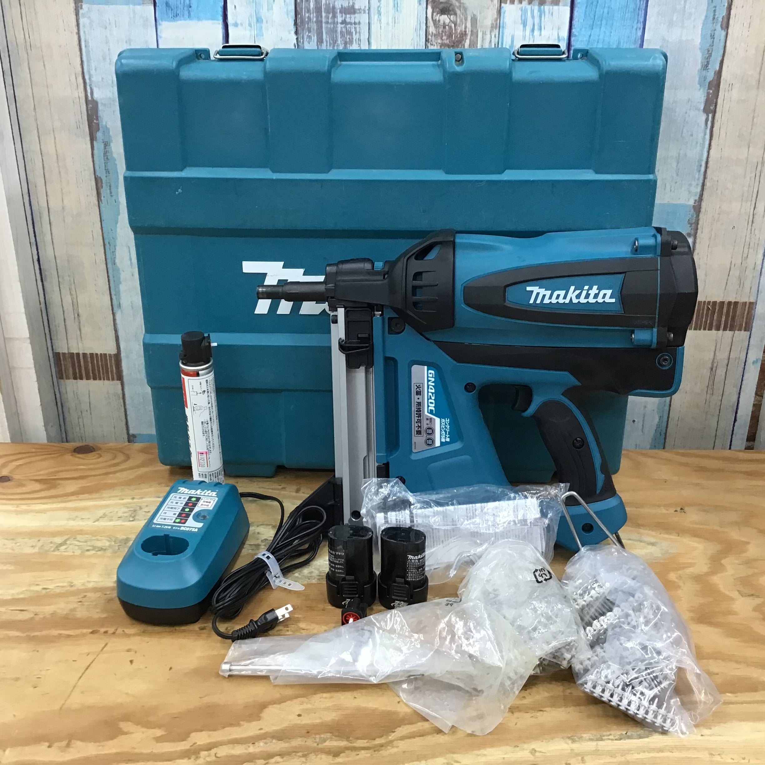 春色3カラー✧ Makita コンクリート用ガスピン打機 GN420C | alamiah