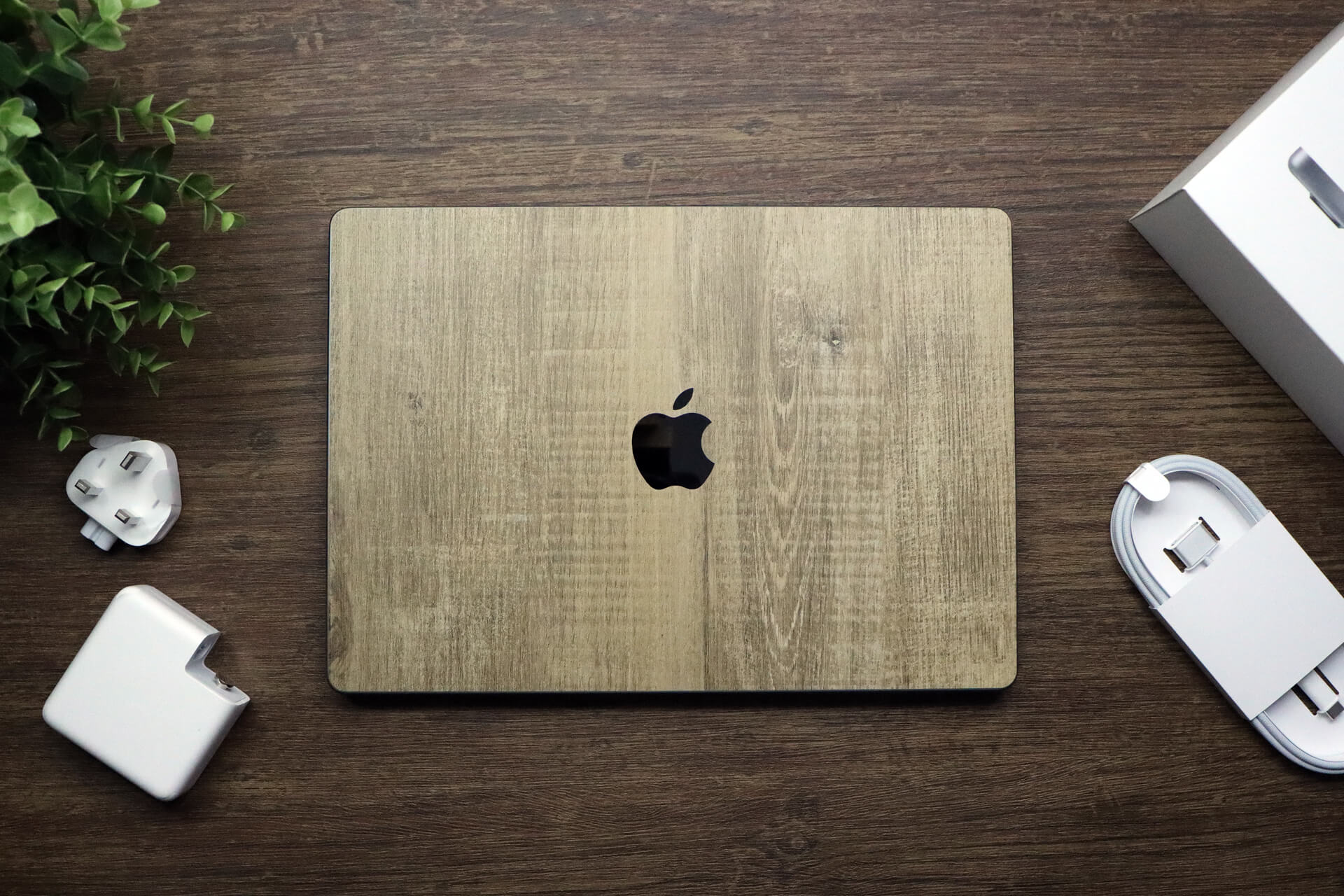 MacBook Pro 14" Modern oak skins