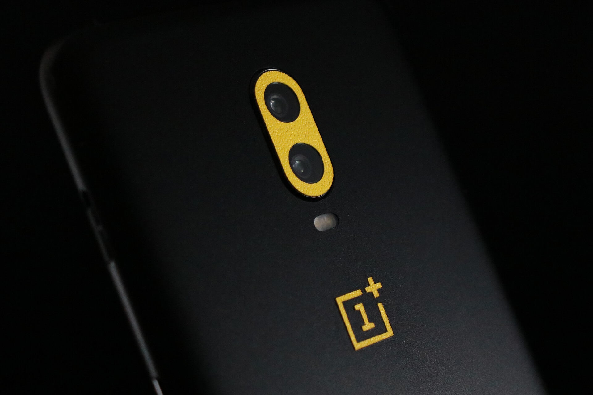 OnePlus 6T Matt Black and True Colour Yellow Skins