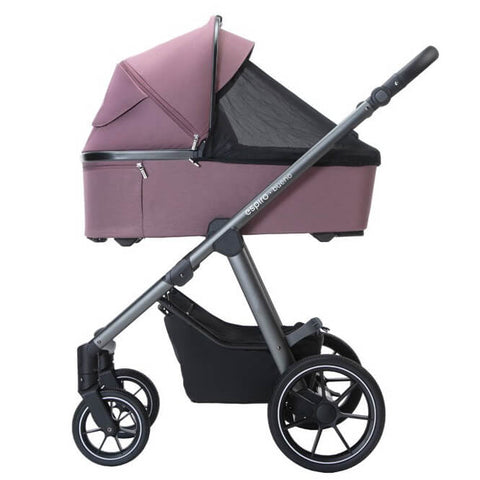 Kinderwagen Bueno mit integriertem Moskitonetz