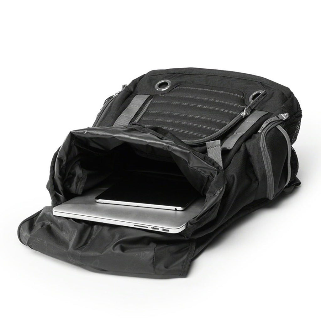 oakley overdrive backpack