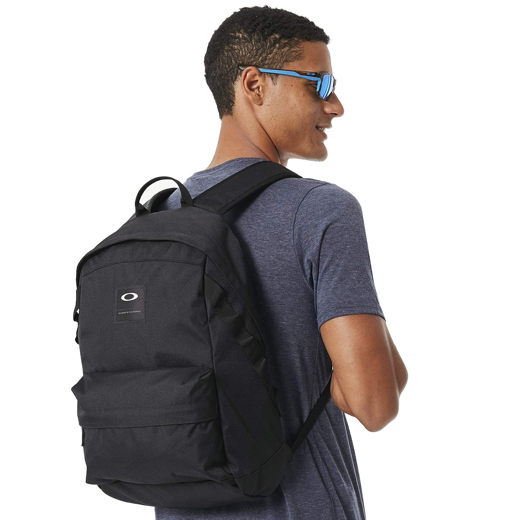 Oakley Men's Holbrook 20l Backpack– 