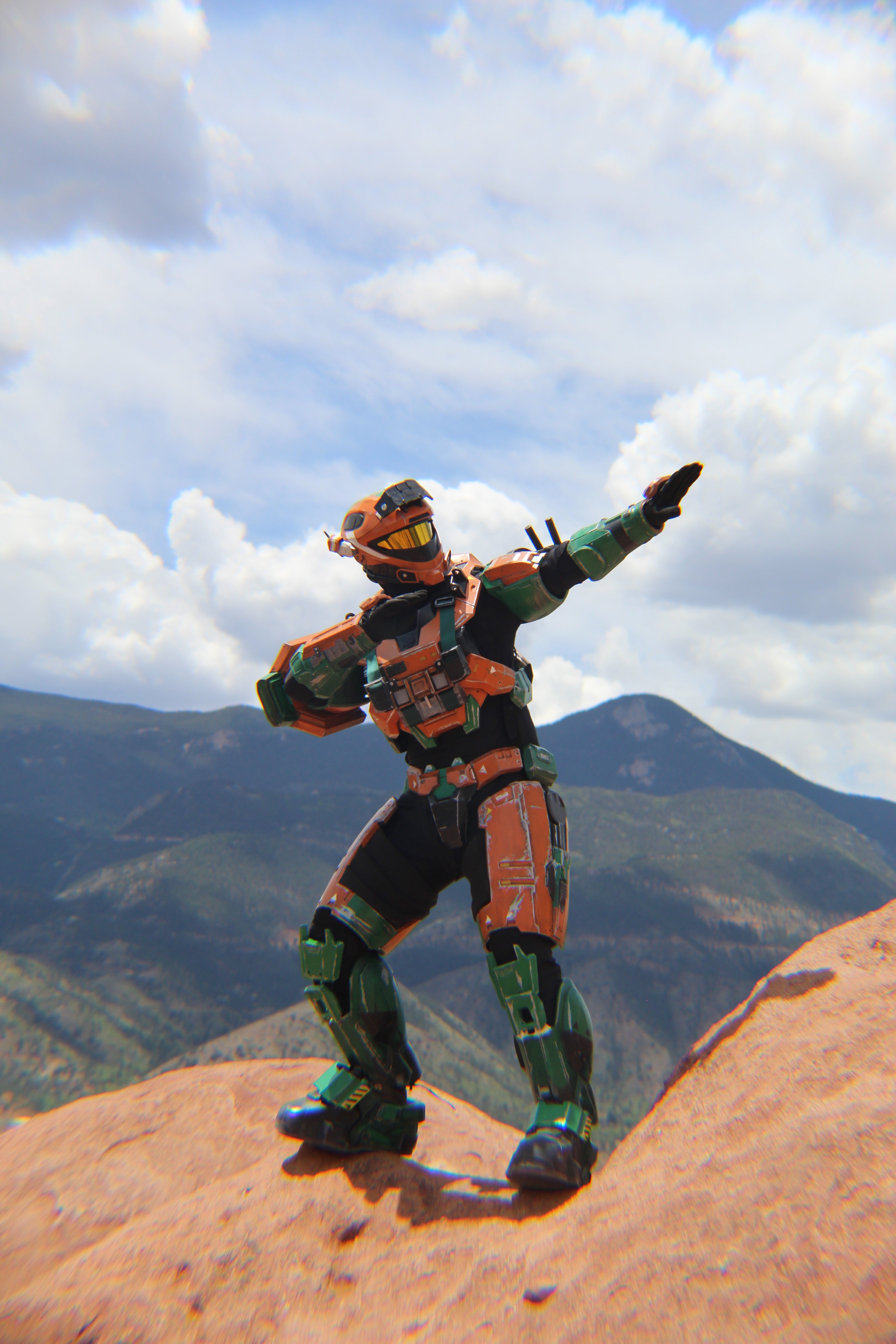 Gus displaying his Halo armour suit