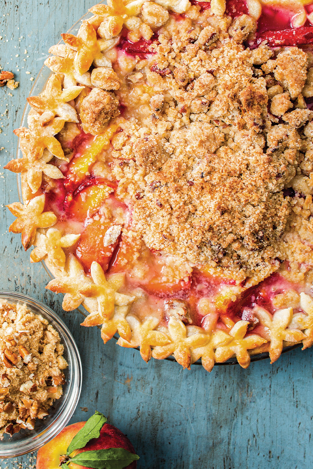 photo of peach pie with streusel topping