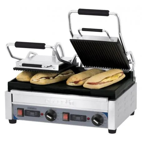 Se Dobbelt Premium Rillet Panini Grill - Glat med Timer hos Maxigastro.com