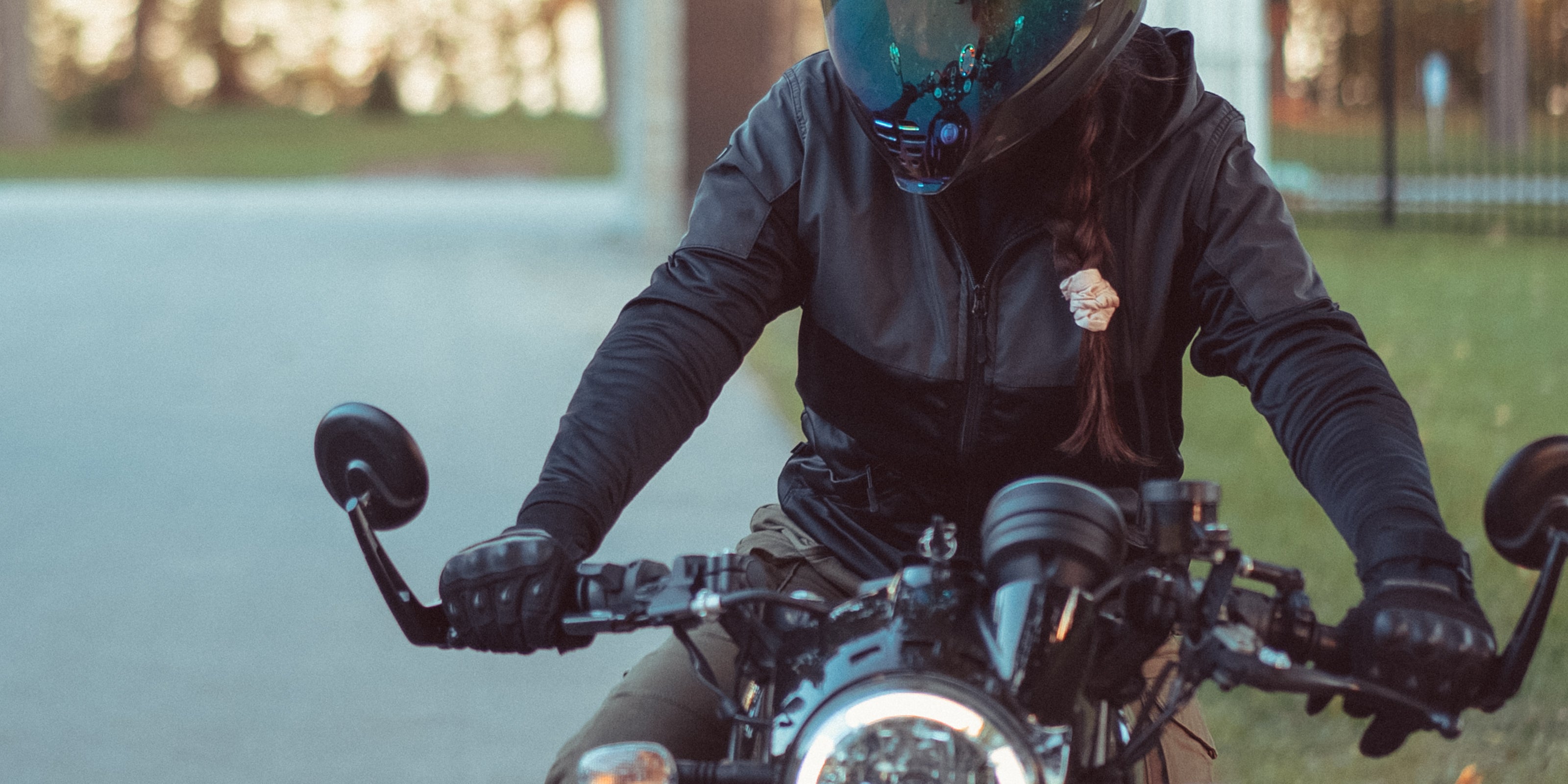 Aramid, Kevlar®, and Carbon Fiber: What's the Difference?  Motorcycle,  eBike, and Scooter Protection – Great Lake Supply Co.